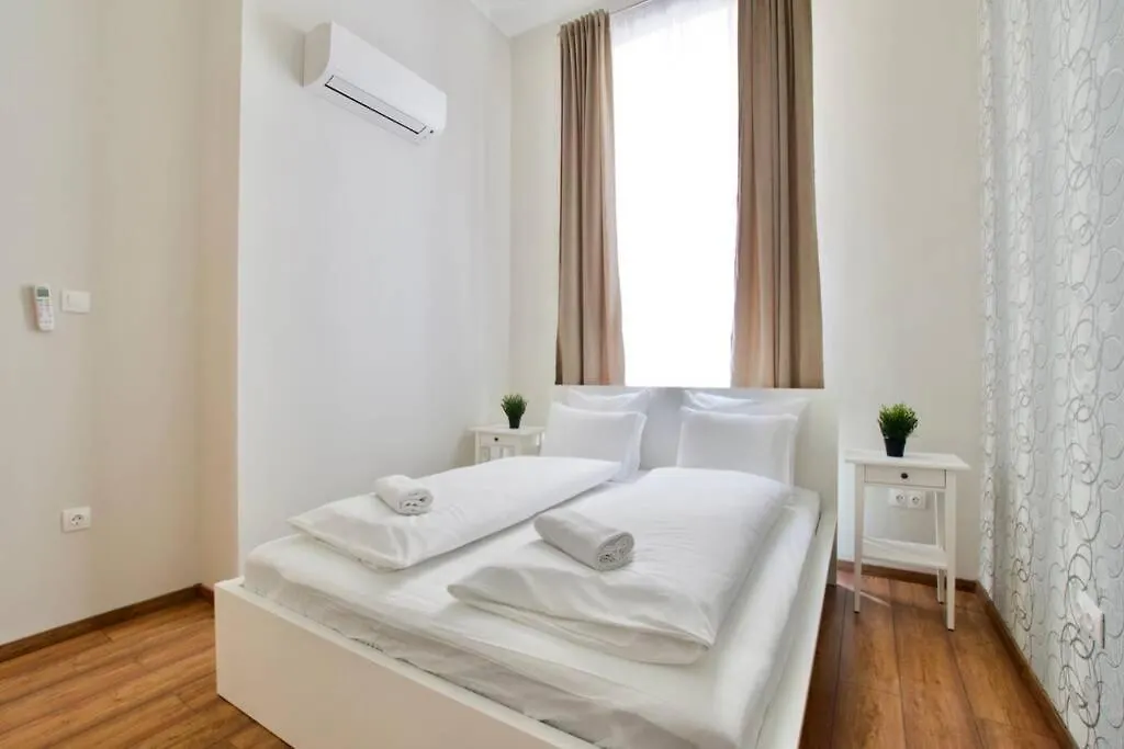 Premium Apartment By Hi5 - Central 3 Bedroom Budapest 0*,  Hungary